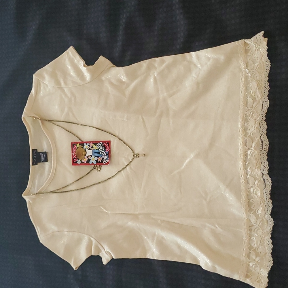 Fang, cream and gold, short sleeve blouse, size Large (14 1/2- 16 1/2)